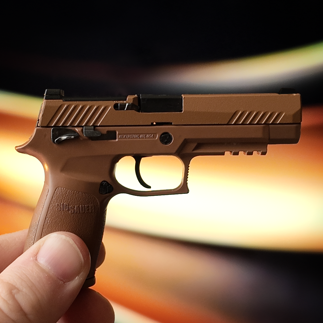 SIG M17 Model [PRE-ORDER]