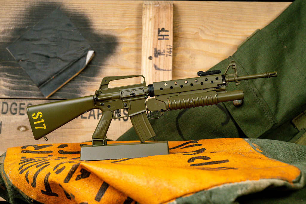 m16 with shotgun attached